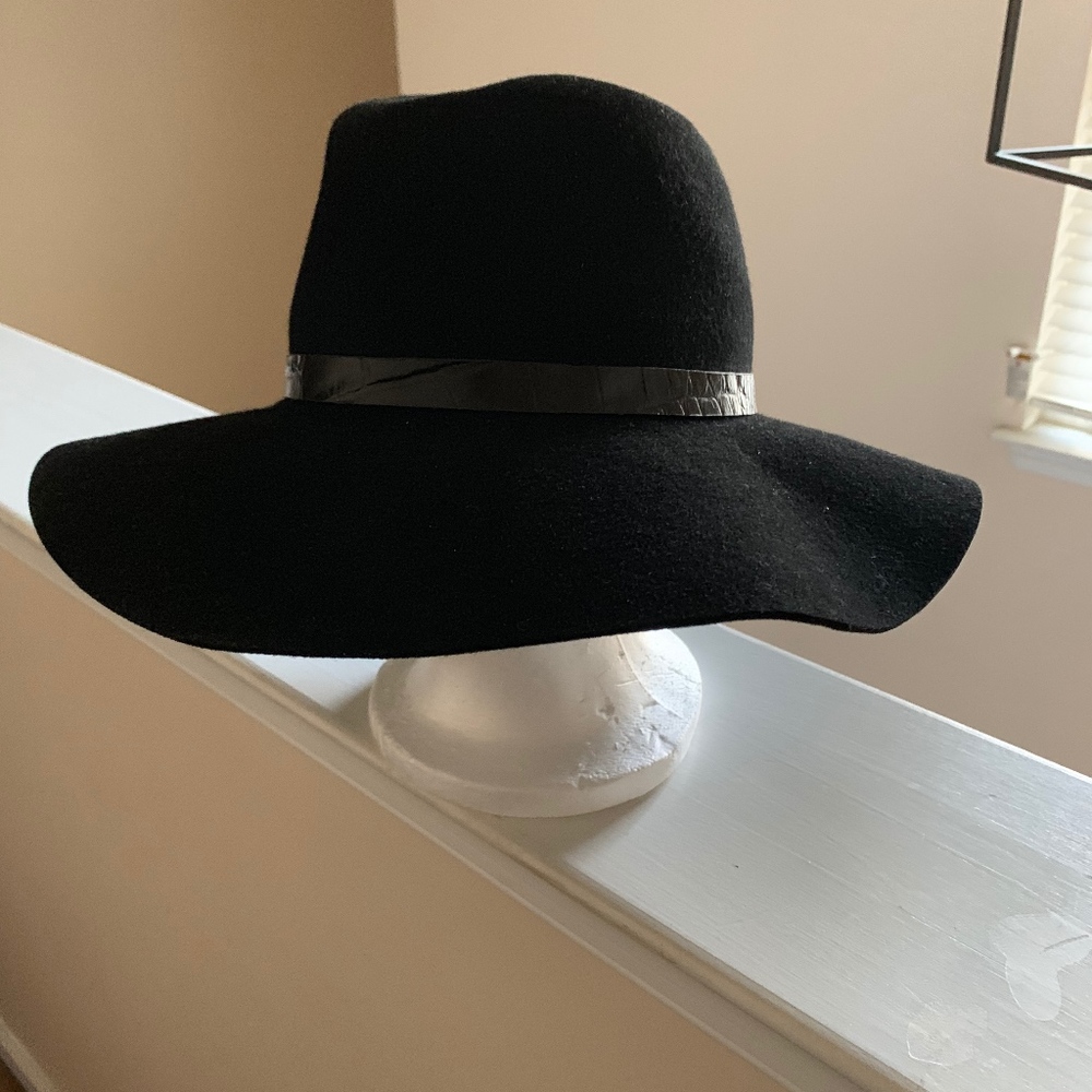 Black hat